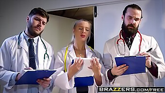 Une Adolescente Amateur Reçoit Une Formation Anale Professionnelle De Brazzers