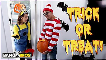 Nyd Halloween-Sjov Med Evelin Stone I Denne Bangbros-Video