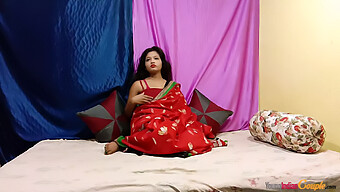 Desi Solo Session: 18-Year-Old Indian Beauty Pleasures Herself With Fingers And Voice